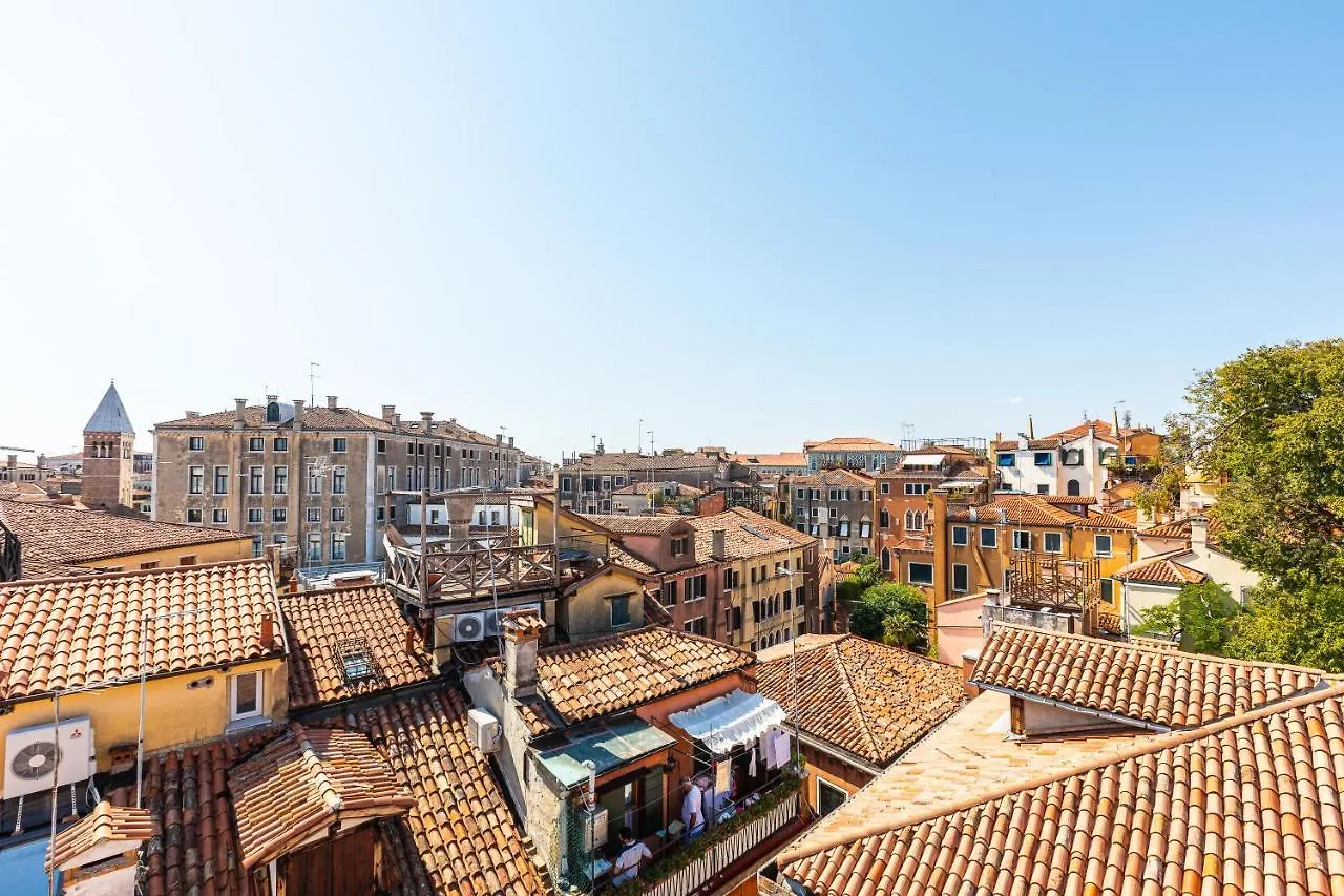 Ca' Della Luce Terrace Apartment Venice