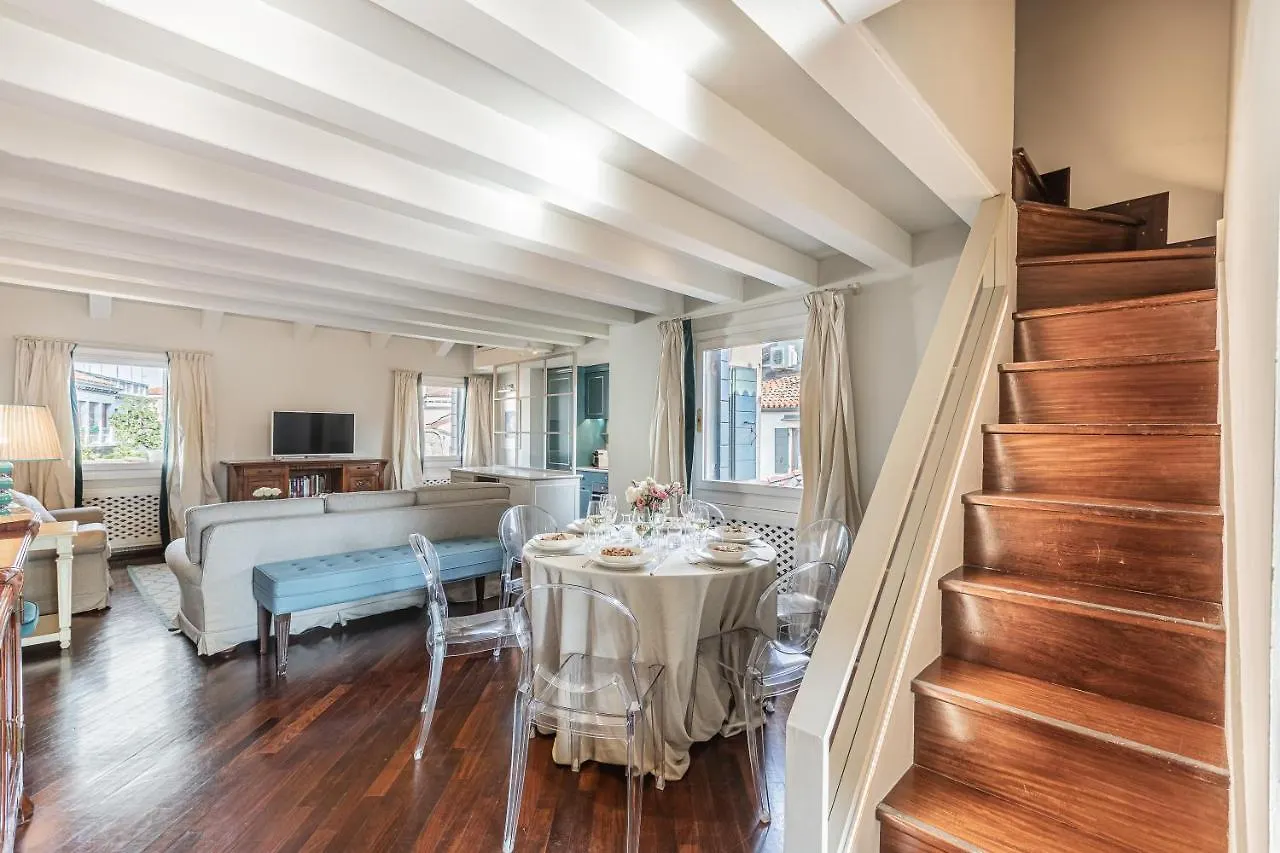 Ca' Della Luce Terrace Apartment Venice