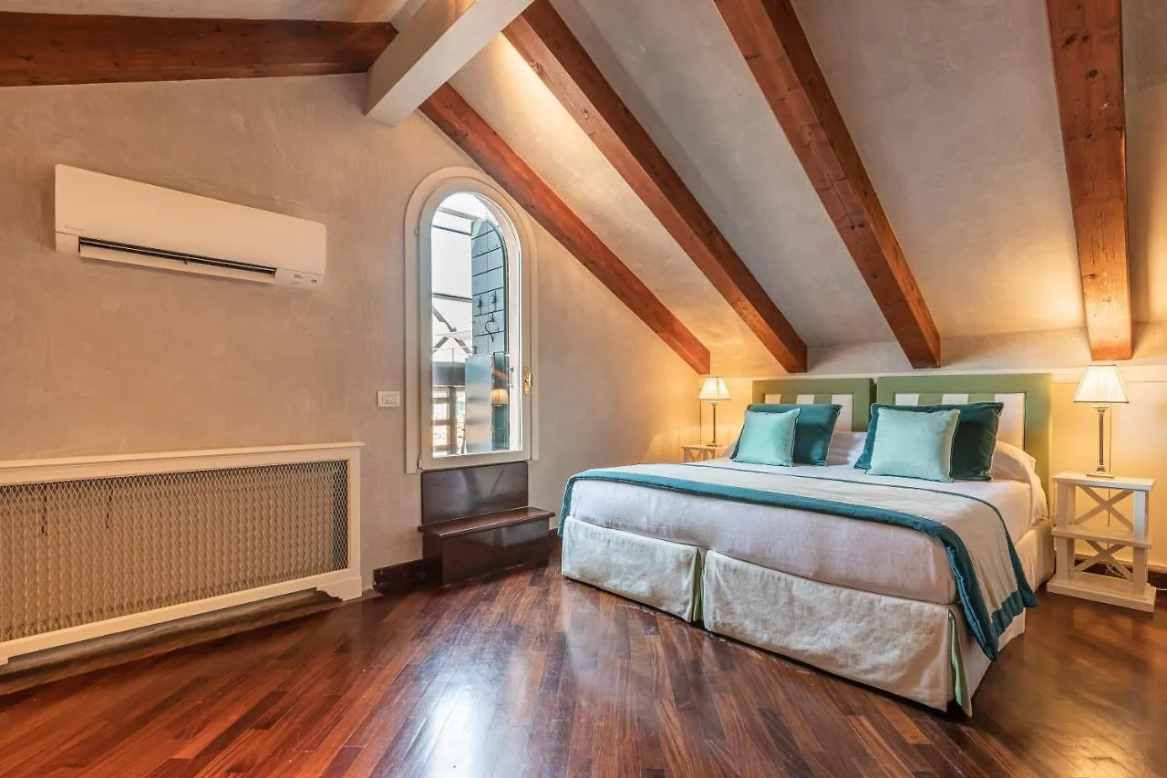 Ca' Della Luce Terrace Apartment Venice Italy